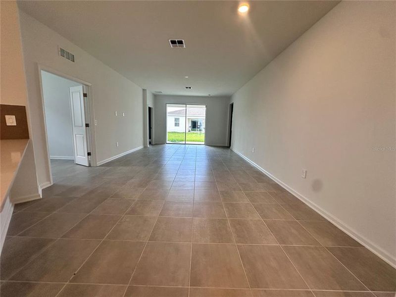 Spacious, unfurnished interior of a new home in Bridgewalk, St. Cloud (Image 11).