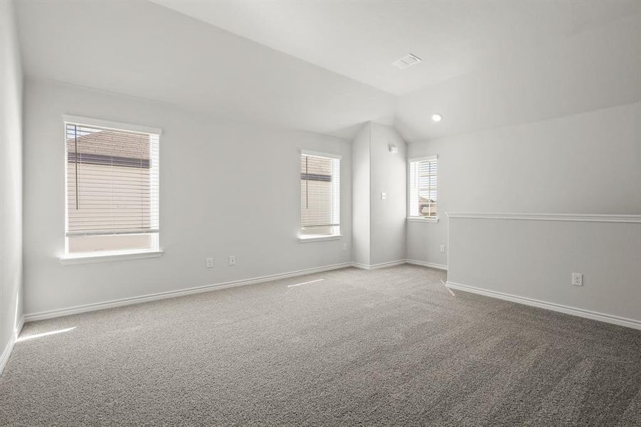 Spacious, unfurnished interior of a new home in Sycamore Landing, Fort Worth (Image 16). Spacious, unfurnished interior of a new home in Sycamore Landing, Fort Worth (Image 16).