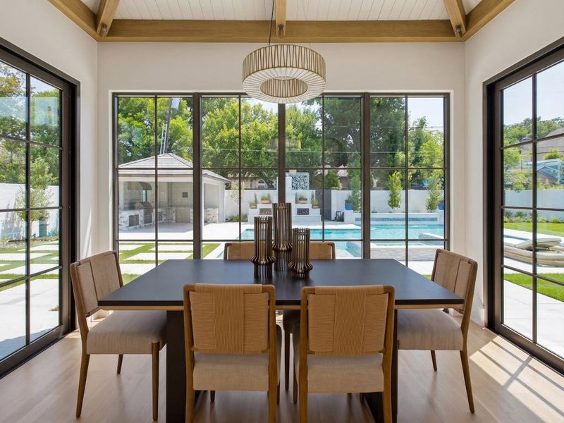 Community amenities in , Dallas (Image 25).