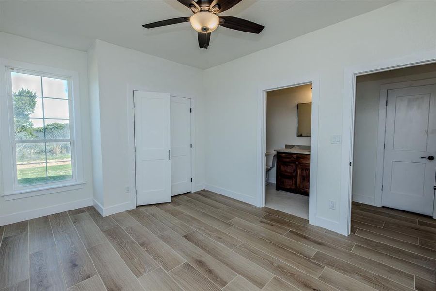 Spacious, unfurnished interior of a new home in , Graford (Image 22).