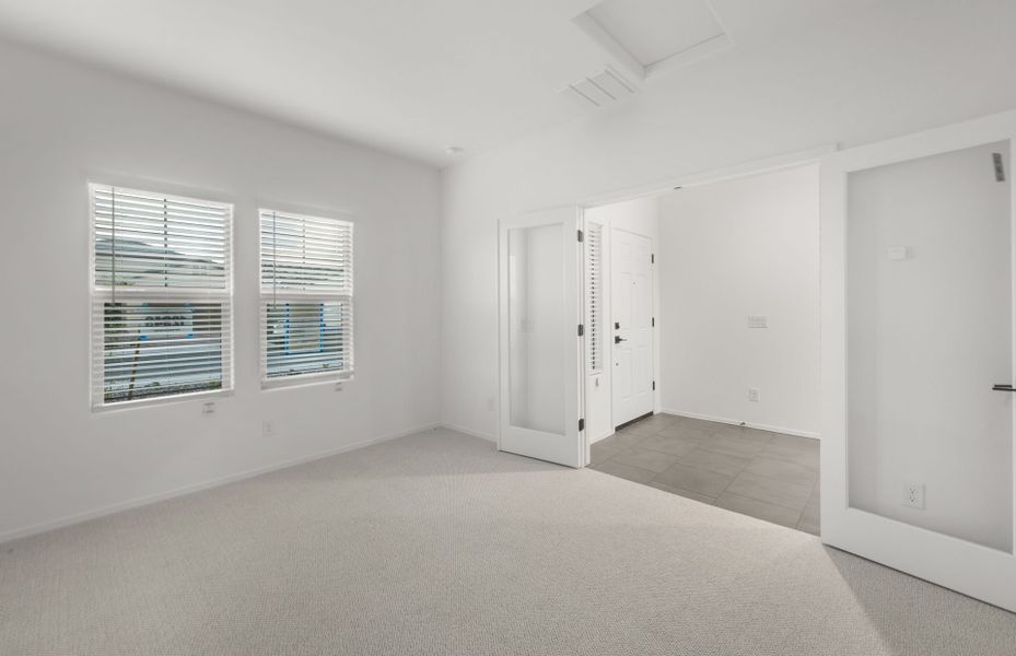 Spacious, unfurnished interior of a new home in Parkside at Anthem at Merrill Ranch, Florence (Image 23).