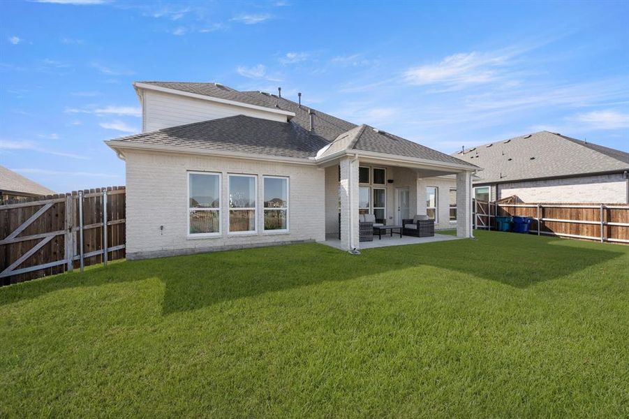 613 Majestic Oak- back-2