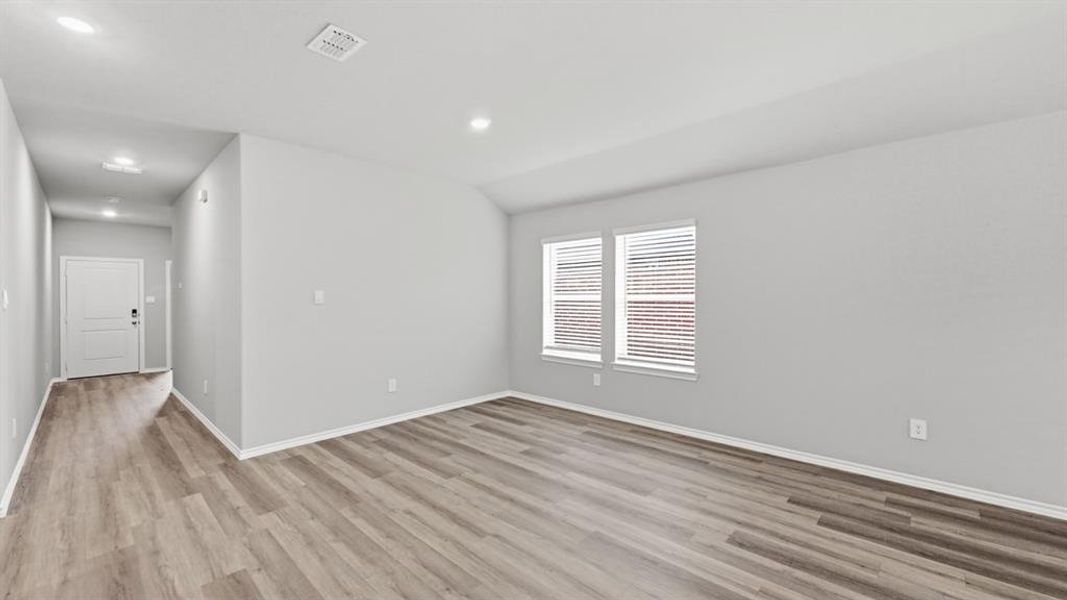 Spacious, unfurnished interior of a new home in Hickory Grove, Denton (Image 24). Spacious, unfurnished interior of a new home in Hickory Grove, Denton (Image 24).