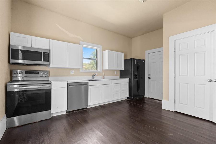 Furnished interior view inside a new home in , Hillsboro (Image 6). Furnished interior view inside a new home in , Hillsboro (Image 6).