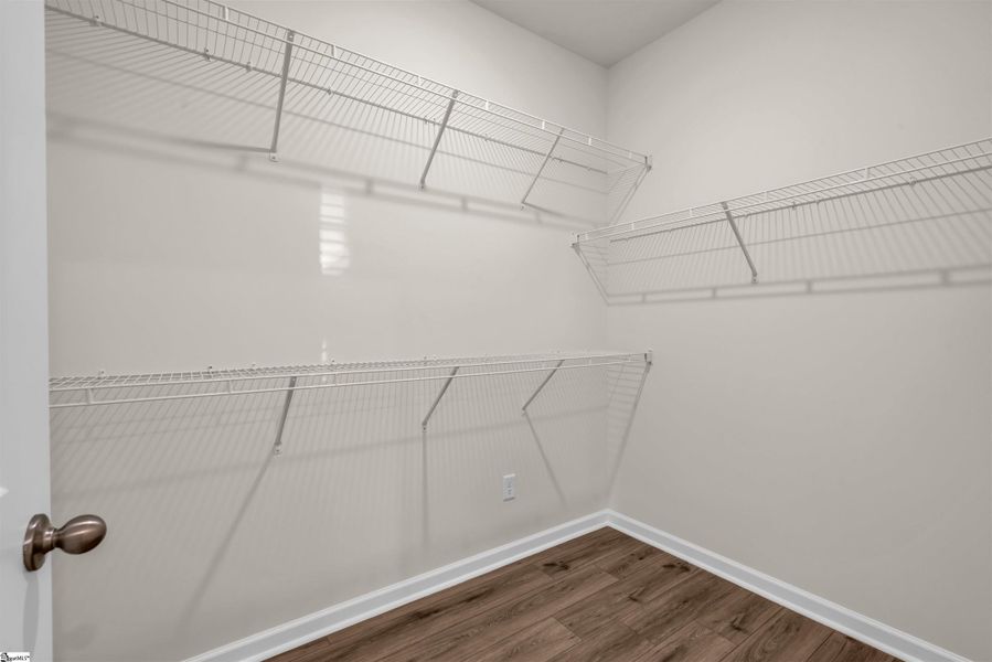 Spacious, unfurnished interior of a new home in Halton Oaks, Spartanburg (Image 23). Spacious, unfurnished interior of a new home in Halton Oaks, Spartanburg (Image 23).