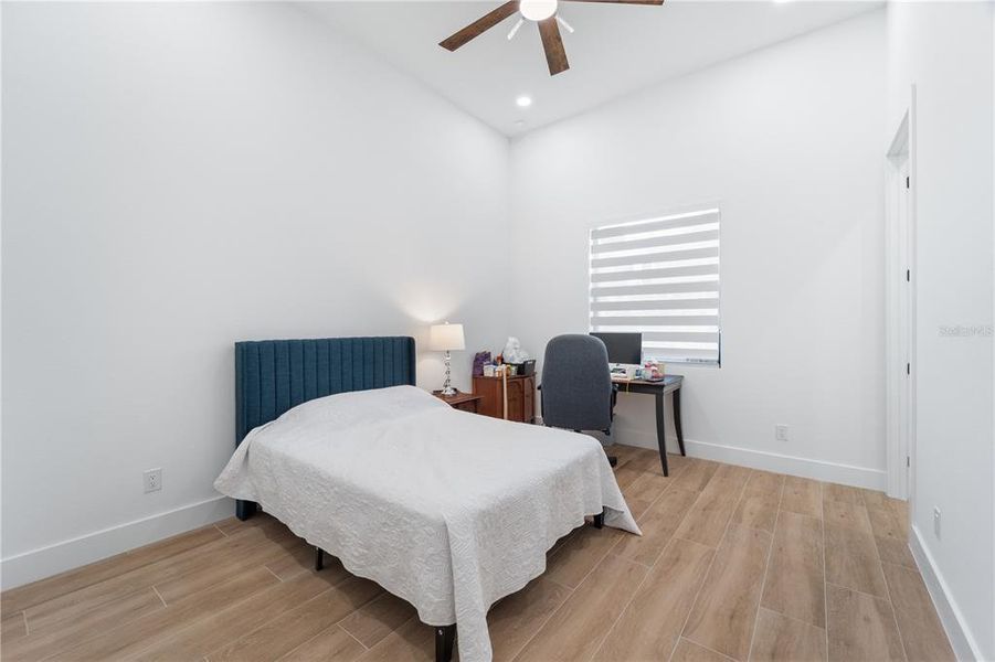 Furnished interior view inside a new home in , Port Charlotte (Image 24).