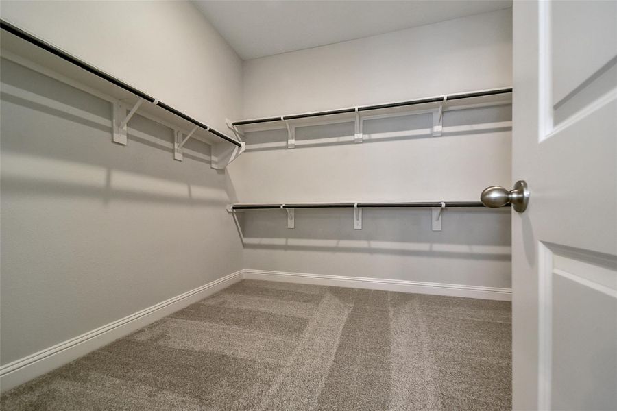 Spacious, unfurnished interior of a new home in Del Bello Lakes 60', Manvel (Image 20). Spacious, unfurnished interior of a new home in Del Bello Lakes 60', Manvel (Image 20).