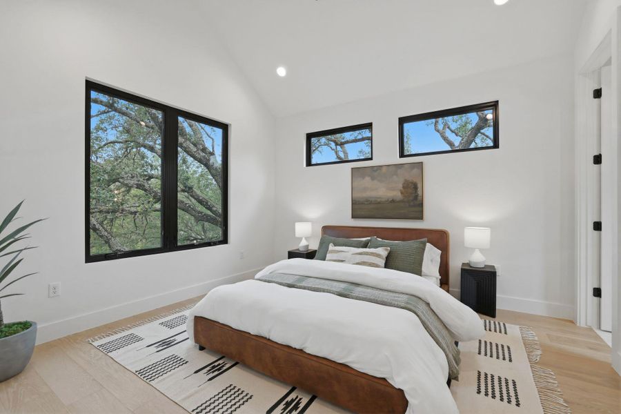 Vaulted ceiling with recessed lighting