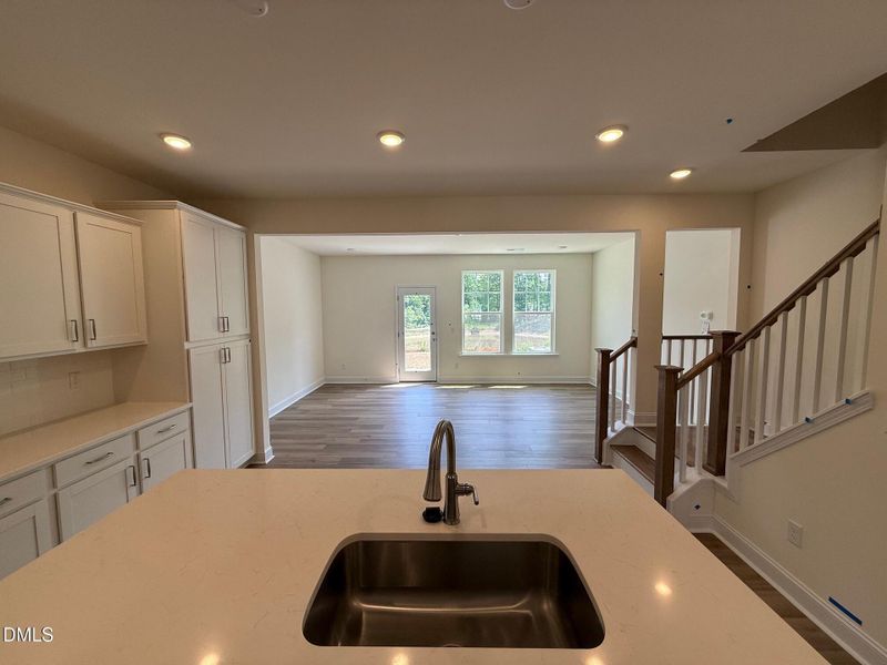 Alt. floorplan kitchen and living room