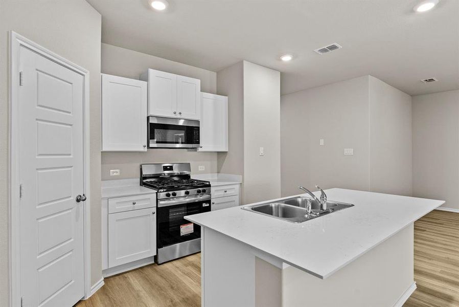 Furnished interior view inside a new home in , Fort Worth (Image 7).