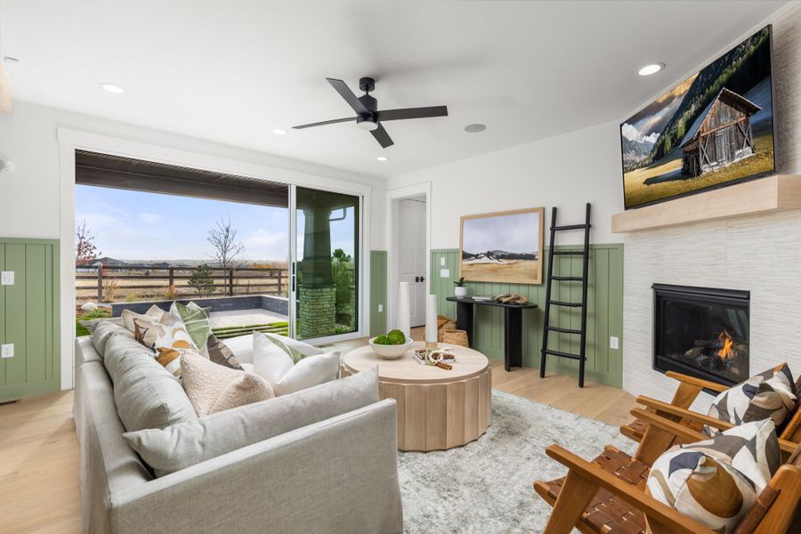 12736 Bend - Living Area