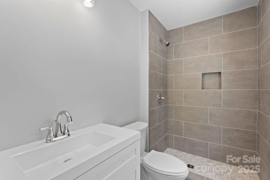 Furnished interior view inside a new home in , Asheville (Image 9).