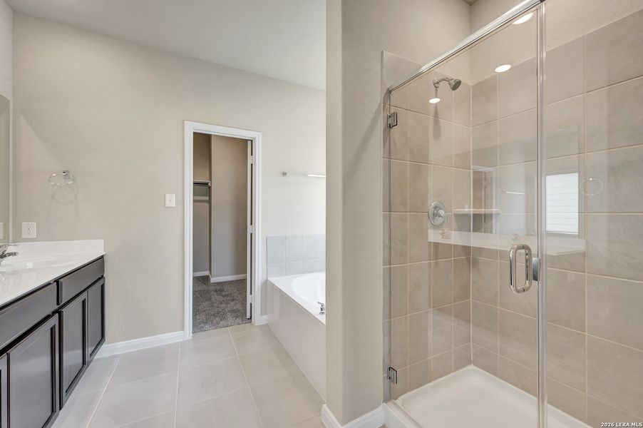 Furnished interior view inside a new home in Park Place, New Braunfels (Image 19).