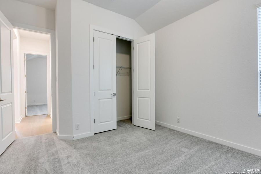 Spacious, unfurnished interior of a new home in , Schertz (Image 34).