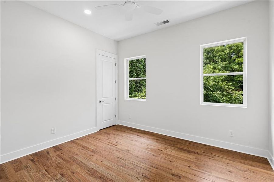Spacious, unfurnished interior of a new home in , Atlanta (Image 25). Spacious, unfurnished interior of a new home in , Atlanta (Image 25).