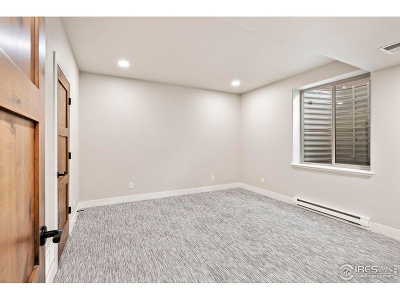 Spacious, unfurnished interior of a new home in , Loveland (Image 20).