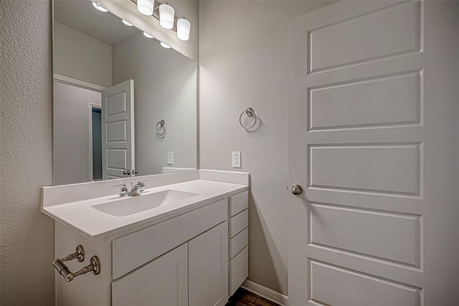 Furnished interior view inside a new home in Lago Mar, Texas City (Image 10). Furnished interior view inside a new home in Lago Mar, Texas City (Image 10).