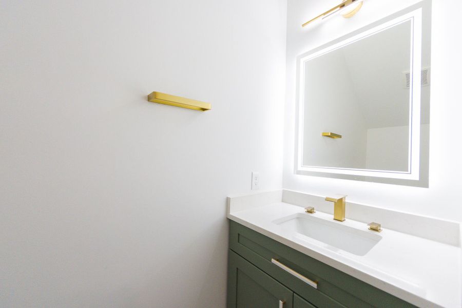 Image 80 of a home in .