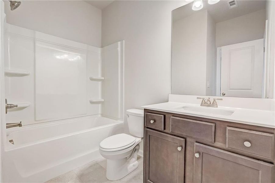 Furnished interior view inside a new home in Summerlin, Winder (Image 11).