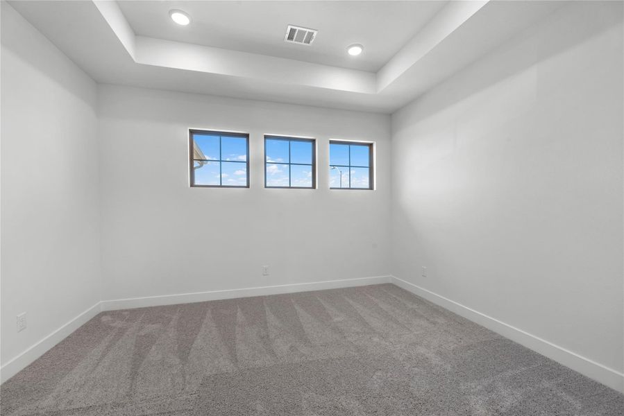 Spacious, unfurnished interior of a new home in Fulshear Lakes - 60', Fulshear (Image 24).