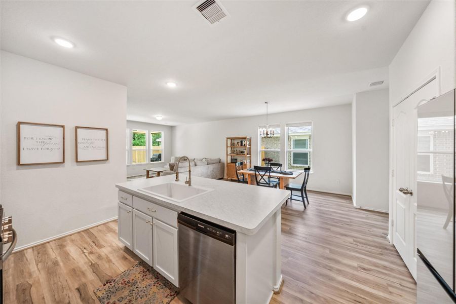 Kitchen has room to move around!