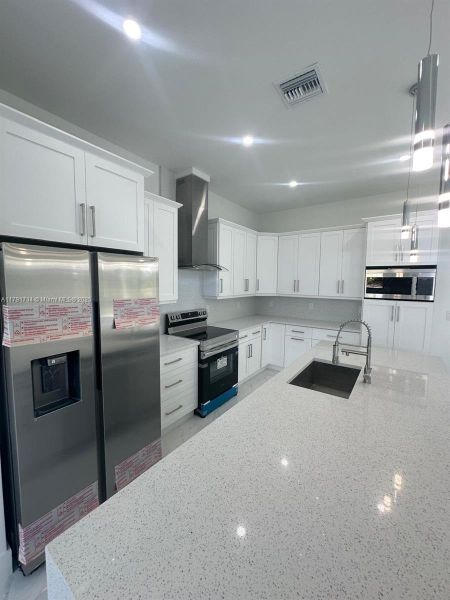 Spacious, unfurnished interior of a new home in , Lehigh Acres (Image 33). Spacious, unfurnished interior of a new home in , Lehigh Acres (Image 33).