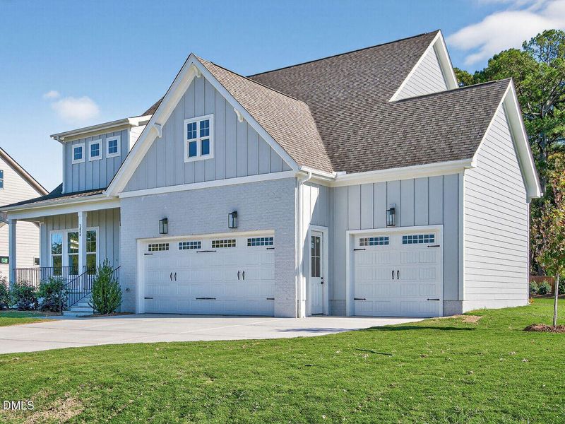 002-1280x960-corner-view