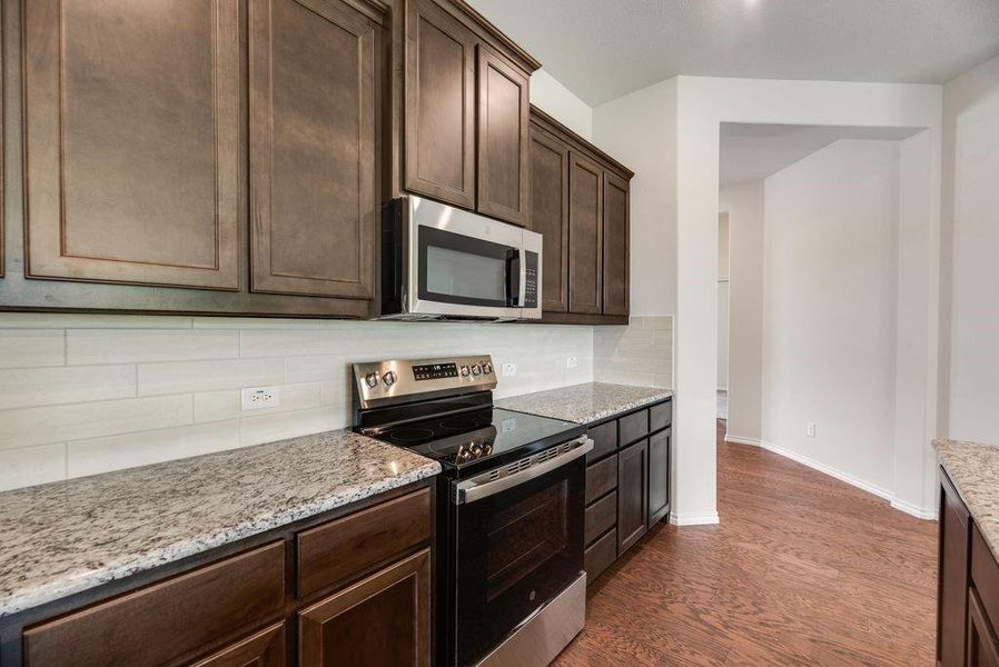 El Dorado-Concept 1937-LD-S-284 Coronado Court-Kitchen3-Risewell Homes