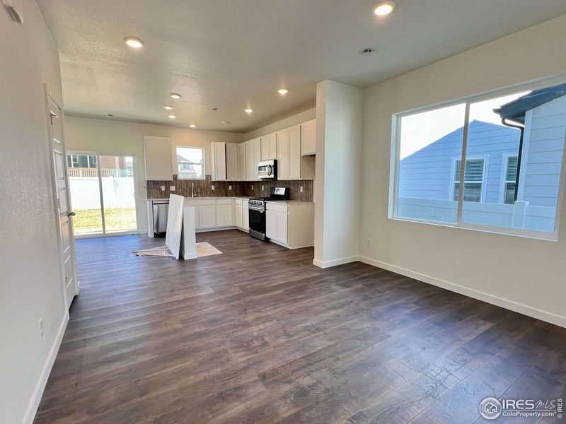 Spacious, unfurnished interior of a new home in Union Colony West, Greeley (Image 18).