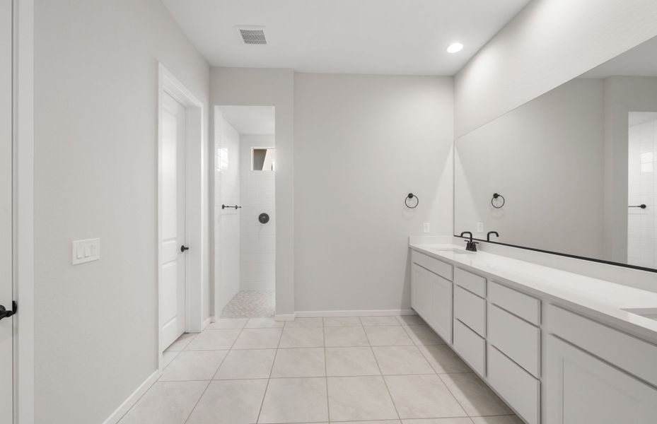 Furnished interior view inside a new home in Legado West, Queen Creek (Image 15).