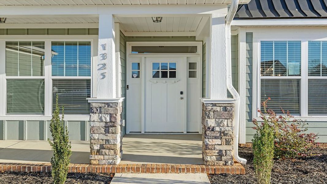 Exterior details and patio area of a home in Pinebrook, Woodruff (Image 4).