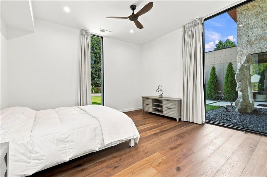 Furnished interior view inside a new home in , Marietta (Image 69).