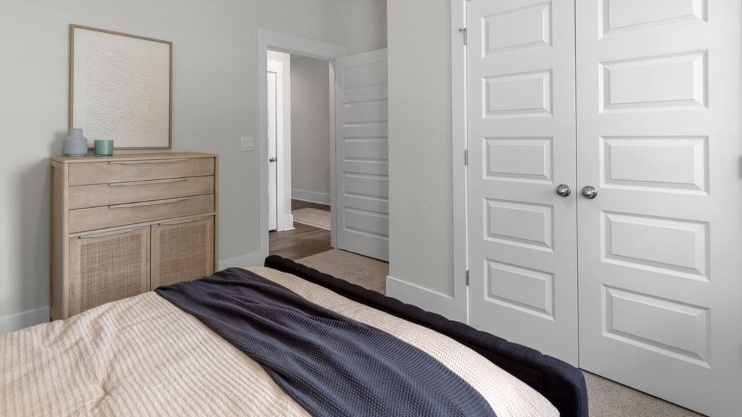 Representative furnished interior of a home built from the DARBY by D.R. Horton in Indigo Preserve, Leland (Image 31).