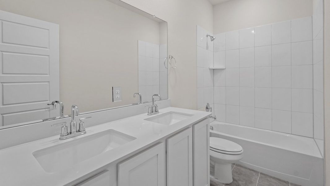 Furnished interior view inside a new home in Elevon, Lavon (Image 12).