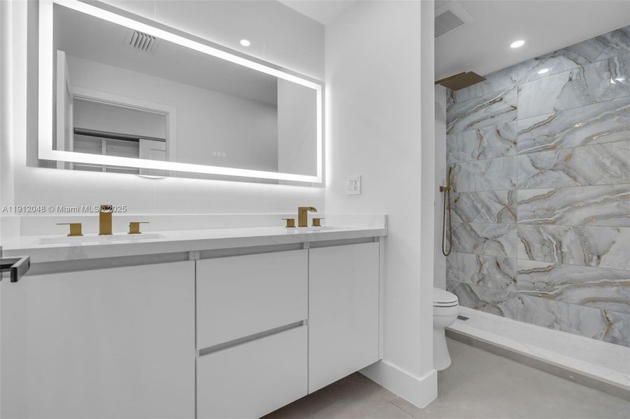 Furnished interior view inside a new home in , West Palm Beach (Image 9).