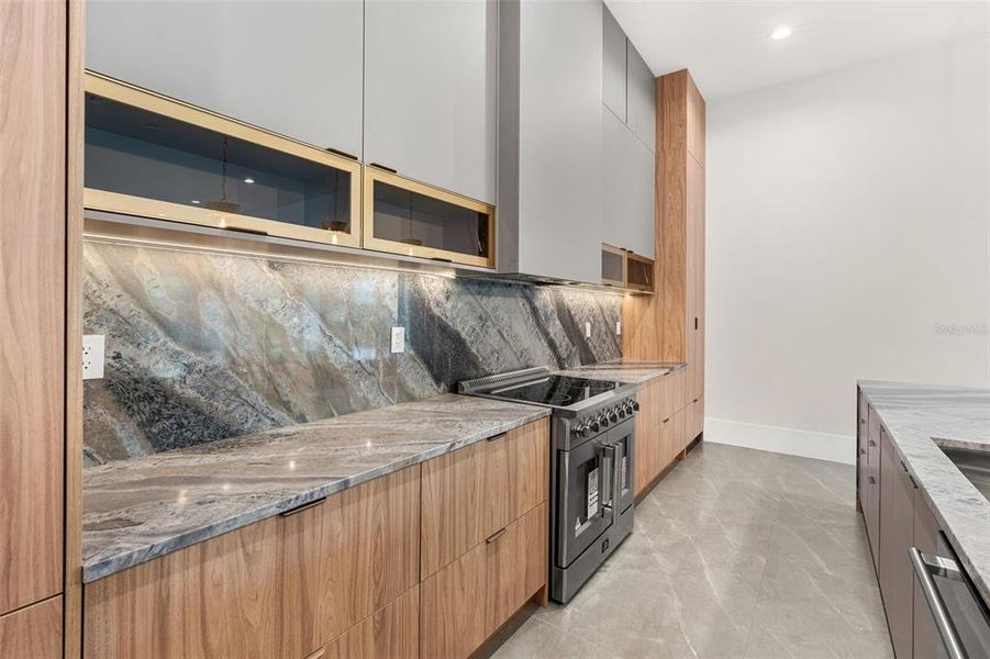 Furnished interior view inside a new home in , Winter Park (Image 18).