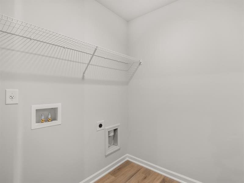 Spacious, unfurnished interior of a new home in Waypoint, Flowery Branch (Image 18).