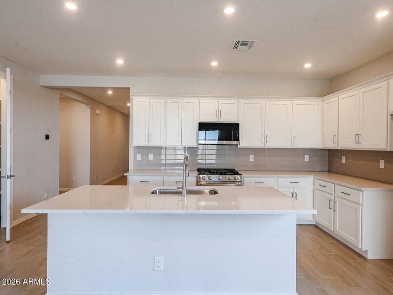 07_Rancho-Vista_Surprise_AZ-Affordable-N