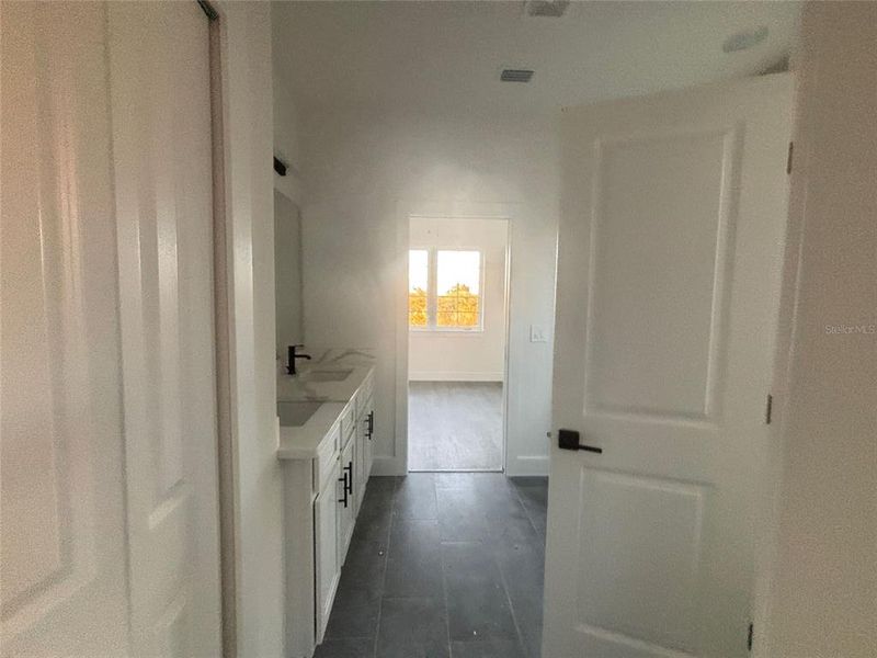 Image 18 of a home in .