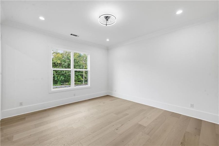 Spacious, unfurnished interior of a new home in , Monroe (Image 22).