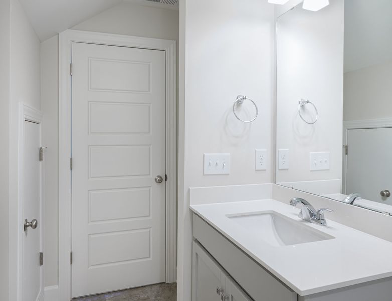 Representative furnished interior of a home built from the The Harrison by Cothran Homes in Holly Ridge, Greenville (Image 13). Representative furnished interior of a home built from the The Harrison by Cothran Homes in Holly Ridge, Greenville (Image 13).