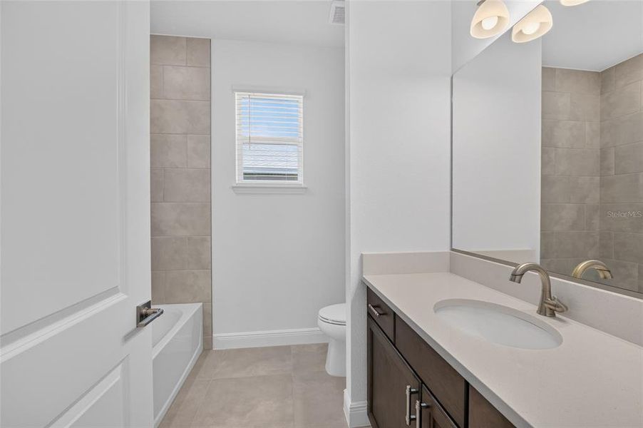 Furnished interior view inside a new home in , Ocala (Image 9).