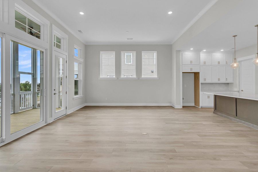 Spacious, unfurnished interior of a new home in , Mount Pleasant (Image 36).