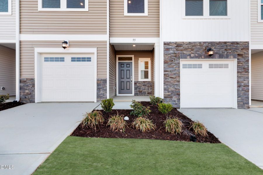 3_Front_Entry