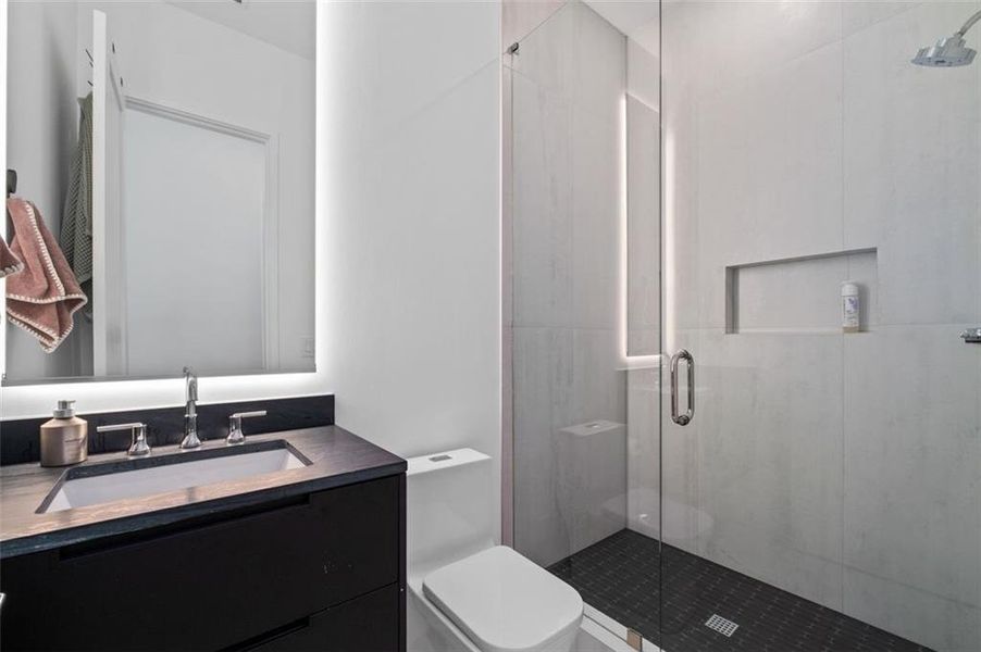 Furnished interior view inside a new home in , Atlanta (Image 40).