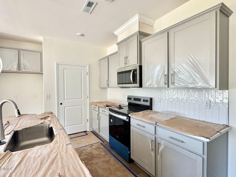 20251015_170025419_iOS