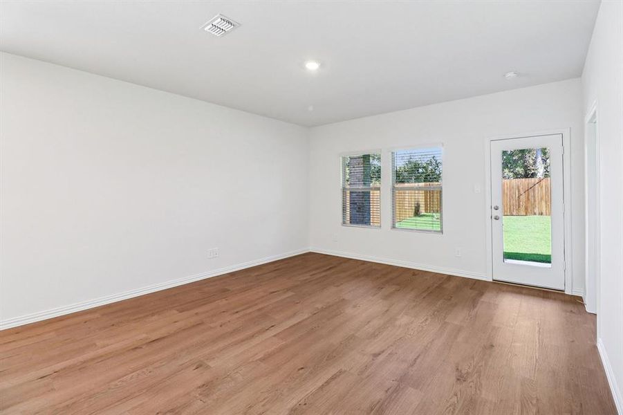 Spacious, unfurnished interior of a new home in Eastridge - Spring Series, McKinney (Image 25). Spacious, unfurnished interior of a new home in Eastridge - Spring Series, McKinney (Image 25).