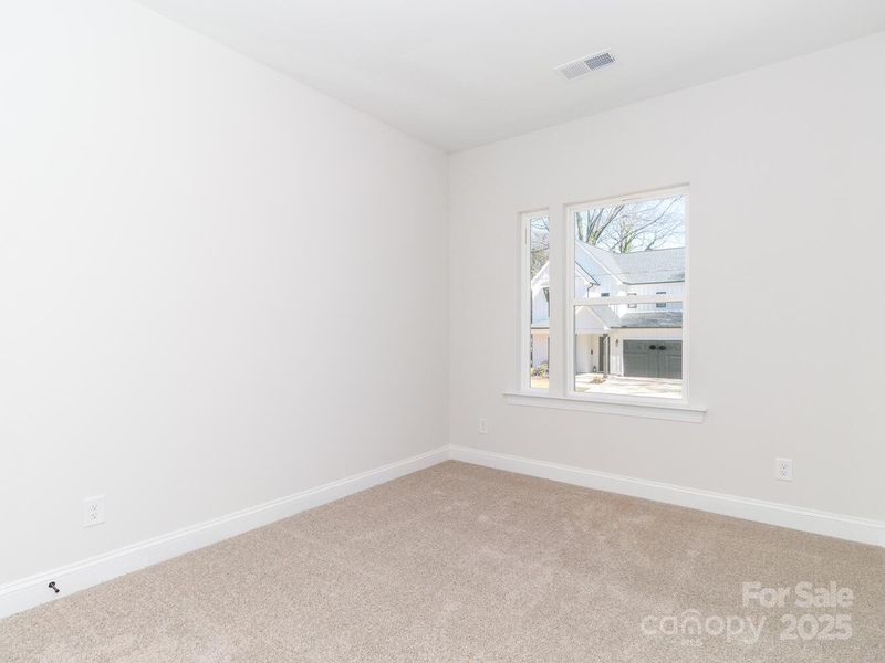 Spacious, unfurnished interior of a new home in , Charlotte (Image 19).