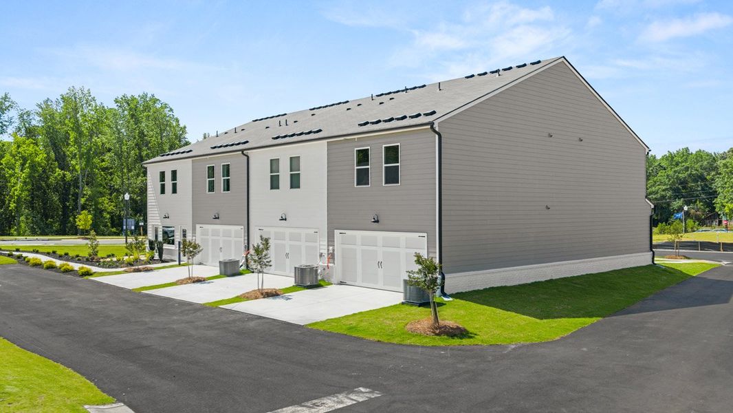 Exterior details and patio area of a home in Echo Glen, Stockbridge (Image 4).