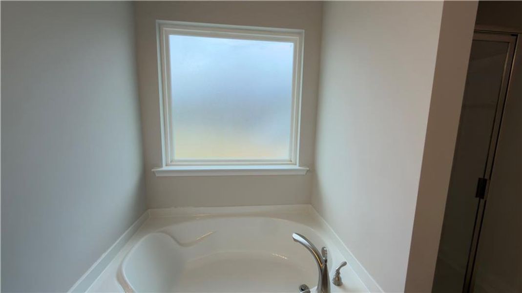 Close-up of interior finishes inside a home in Habersham Meadows, Demorest (Image 13).